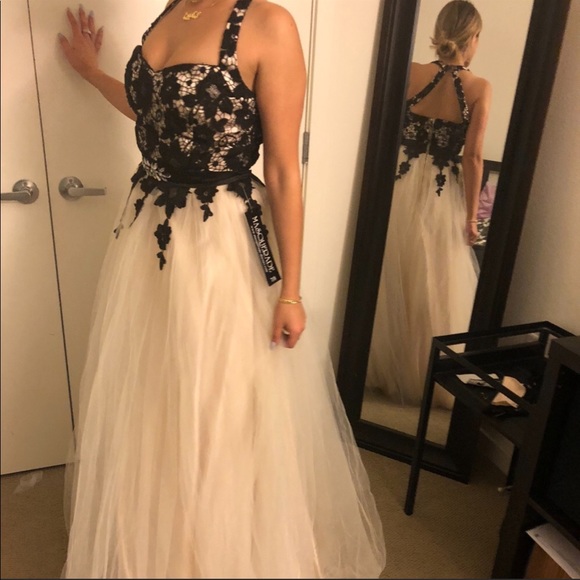 Dress - Picture 1 of 5